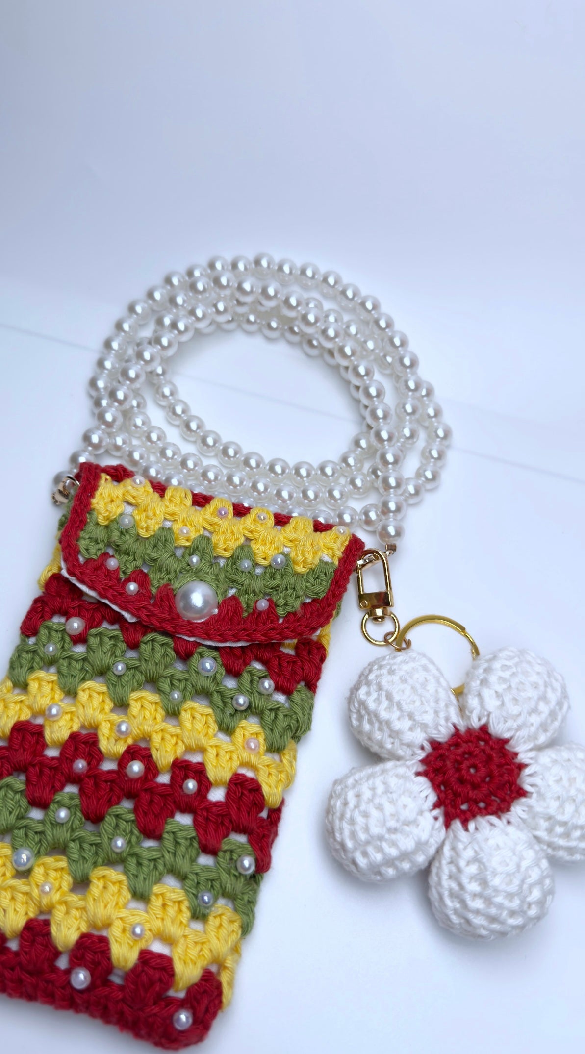 Pochette Crochet Fleur & Perles – Accessoire Chic et Fait main